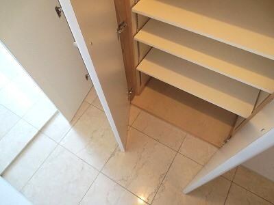 カーザエルミタッジオの物件内観写真