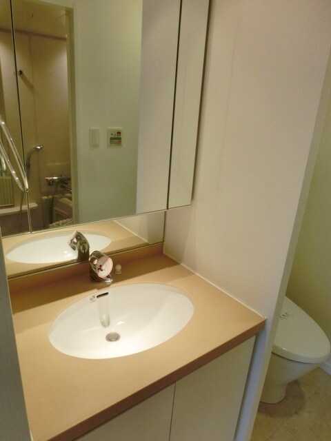 レジディア新宿イーストIIの物件内観写真