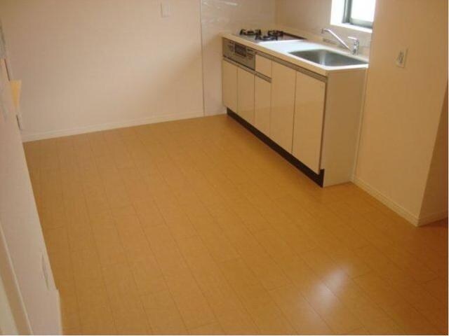 クレッセントコートの物件内観写真