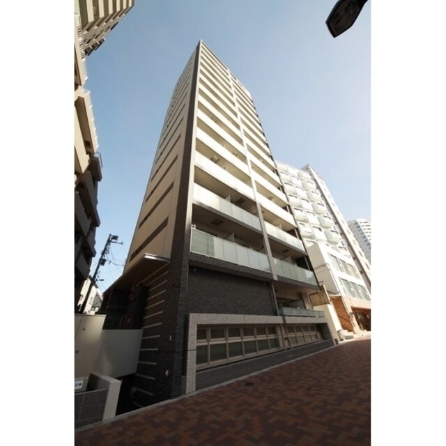 ルクレ西新宿の物件外観写真