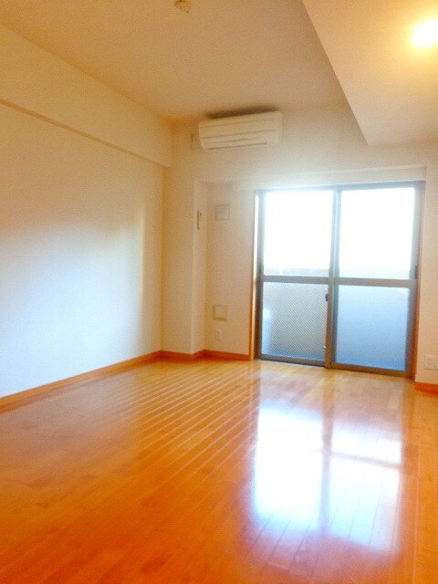 スカイコート月島の物件内観写真