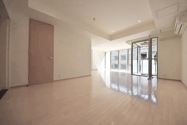 ストーリア赤坂の物件内観写真