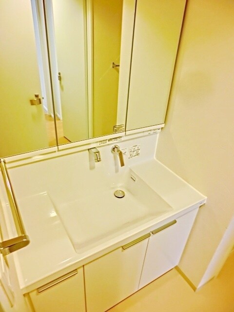 リバー&タワーの物件内観写真