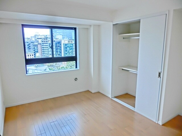 リバー&タワーの物件内観写真