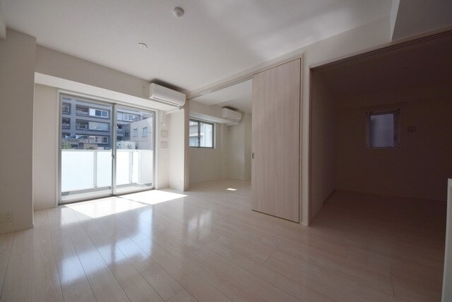 リバーレ麻布十番の物件内観写真