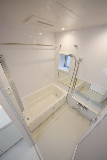 リバーレ麻布十番の物件内観写真