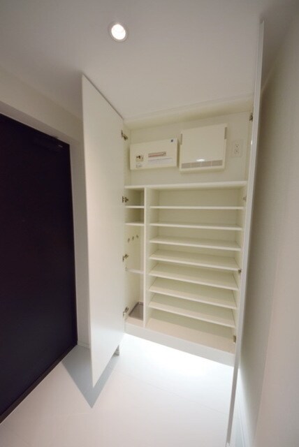 リバーレ麻布十番の物件内観写真