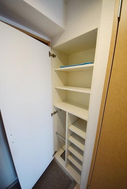 レジディア浦安2の物件内観写真