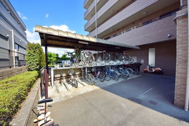 エーヴィゲス市川の物件内観写真