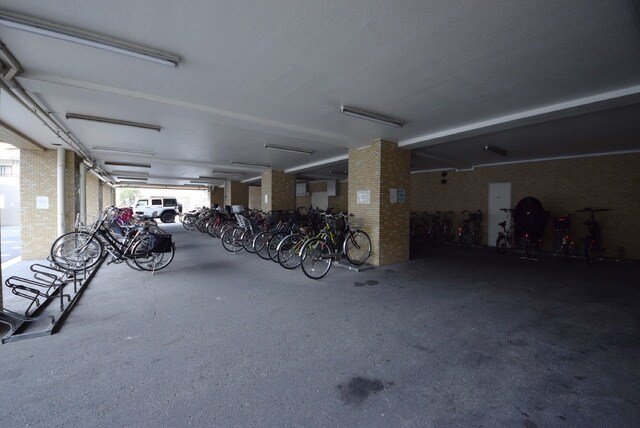 ツイン・コートの物件内観写真