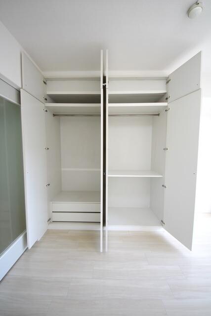 ユタカローズガーデンの物件内観写真