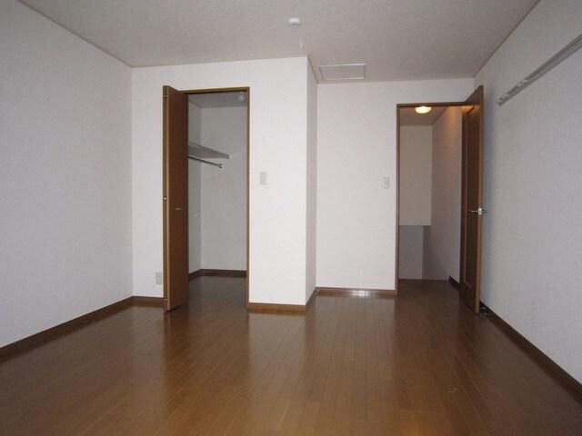 デルフィ参番館の物件内観写真