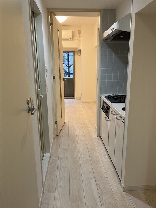 カスタリア新富町IIIの物件内観写真