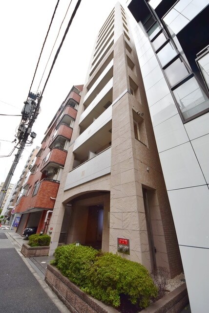 カスタリア新富町IIIの物件外観写真