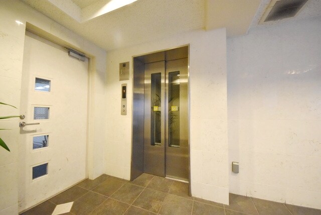 カスタリア新富町IIIの物件内観写真