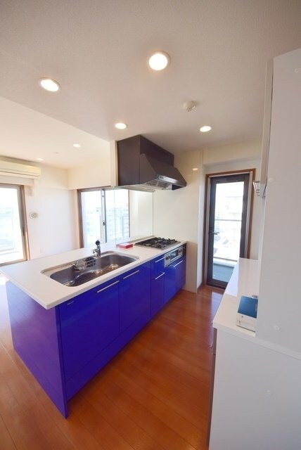 ロイヤルパークス新田の物件内観写真