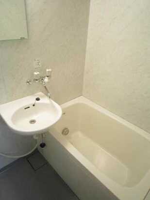 ラグジュアリーアパートメント両国の物件内観写真