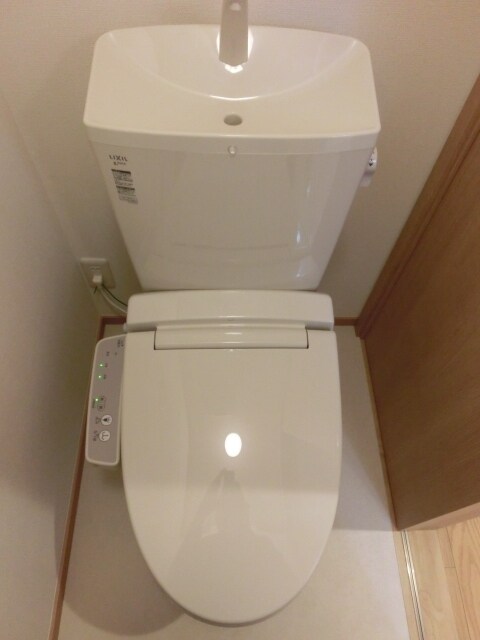 フォレストメゾン三河島の物件内観写真