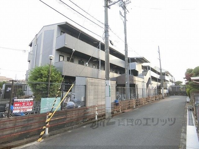 アンフィニィ西町の物件外観写真