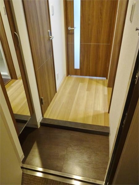 グランブルー高槻の物件内観写真