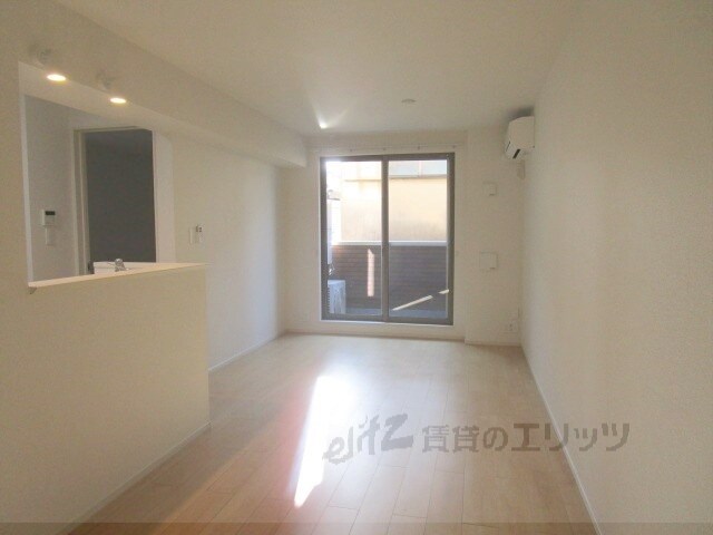 パインルーツIIIの物件内観写真