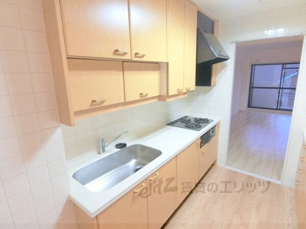 ラジュニール春日丘の物件内観写真