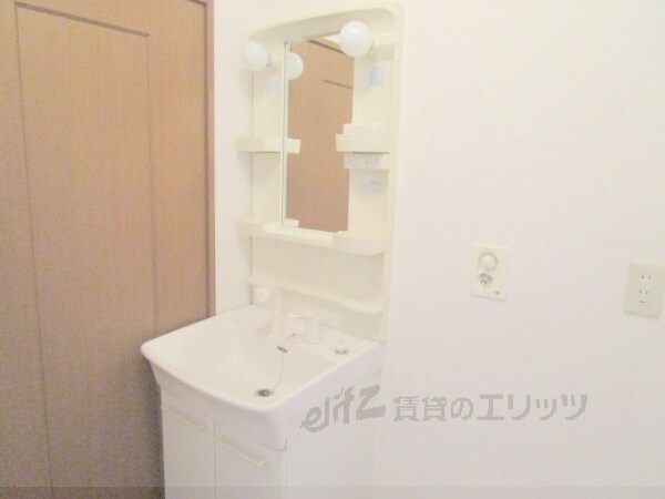 ガーデンビレッジB棟の物件内観写真