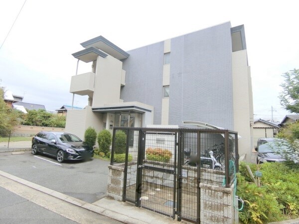 リブェール南茨木の物件外観写真