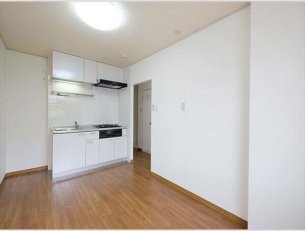 ルミエール安満の物件内観写真