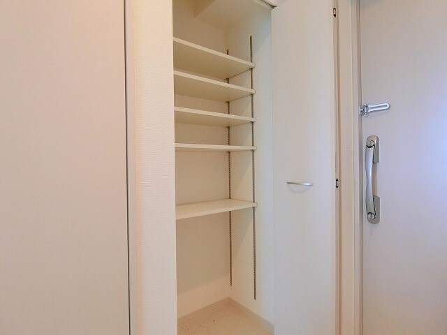 セリーゼウエストの物件内観写真