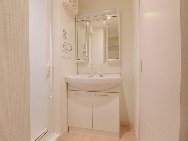 セリーゼウエストの物件内観写真