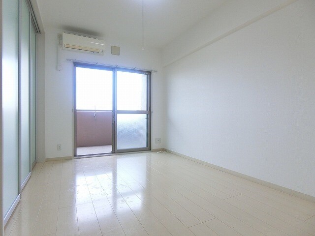 セリーゼウエストの物件内観写真