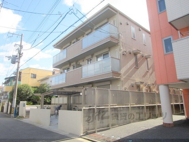 ハイデンス吹田の物件外観写真