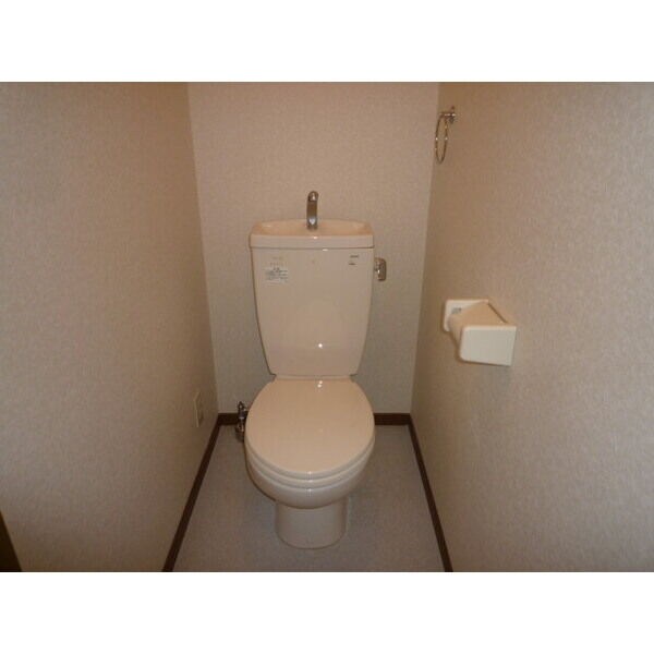 アンプルールフェールハンナハンナの物件内観写真