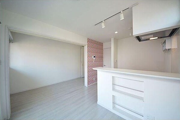 アヴェニール千里丘東の物件内観写真