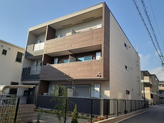 トゥジーテの物件外観写真