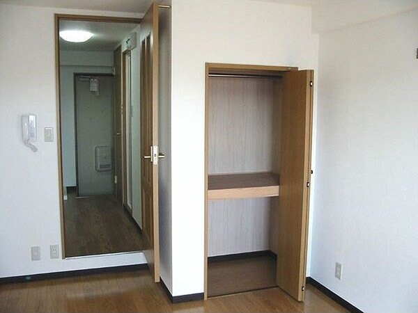 アズビー千里山の物件内観写真