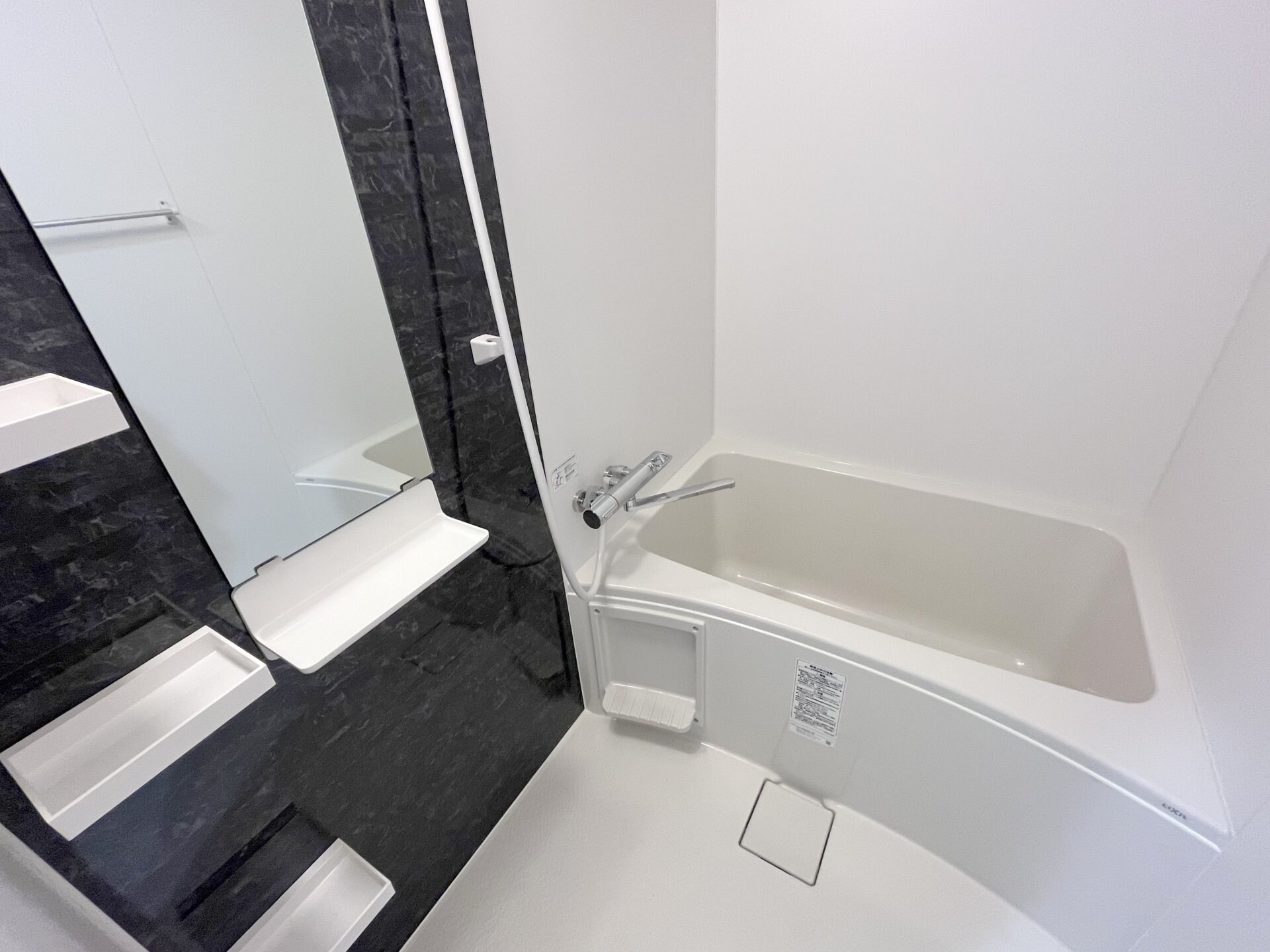 セレニテ江坂ミラクの物件内観写真