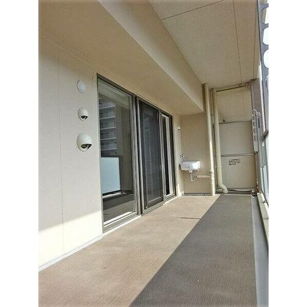 ミリカ・ヒルズ 2街区の物件内観写真