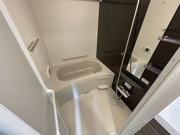 エスリードレジデンス江坂垂水町の物件内観写真