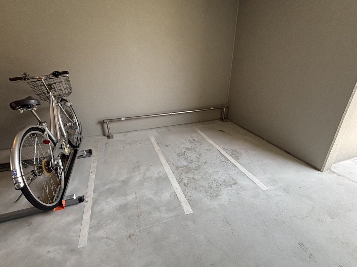 エスリードレジデンス江坂垂水町の物件内観写真