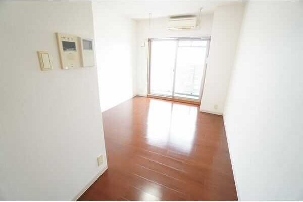 ドゥーエ江坂IIの物件内観写真