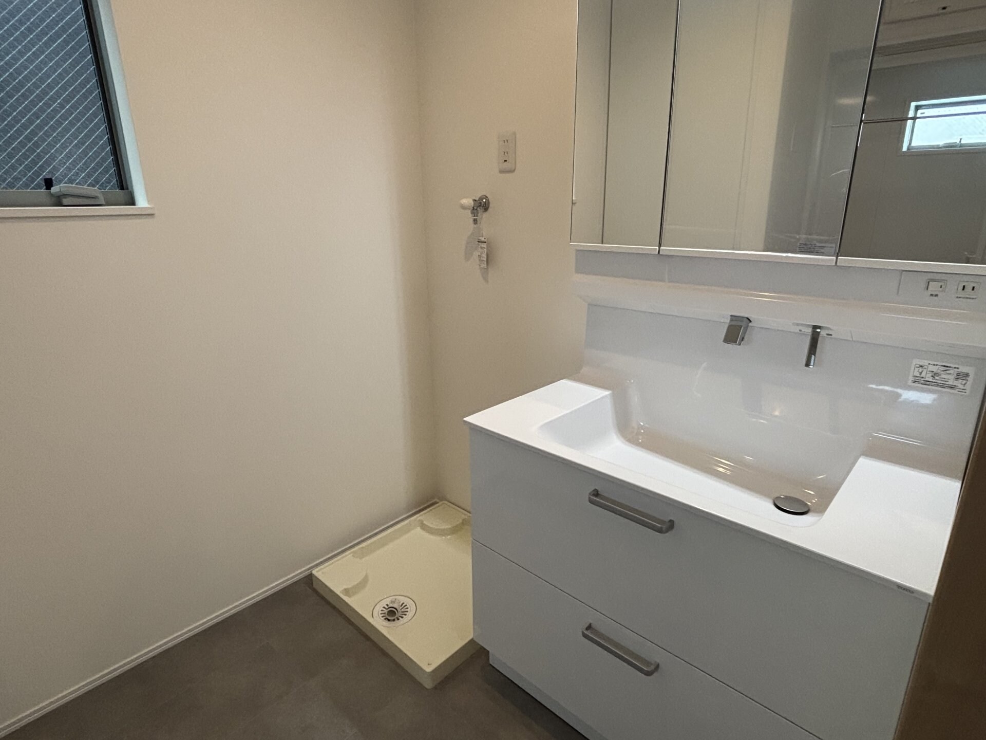 ファミリエ津之江A棟の物件内観写真