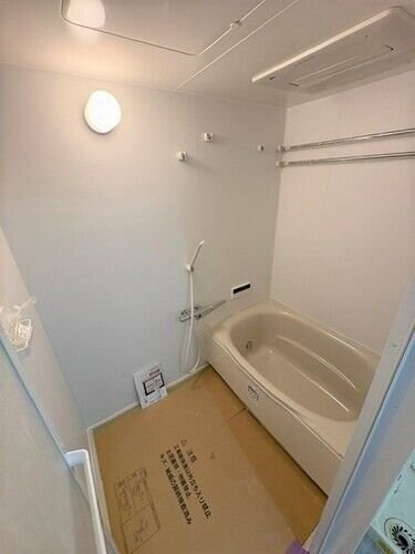 高槻・阿武山九番街東2号棟の物件内観写真