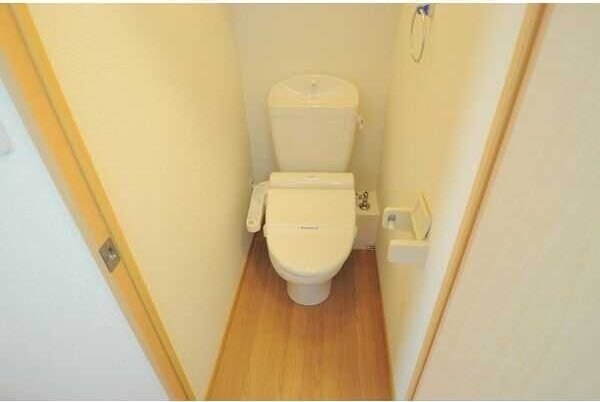 レオパレスイーズプレイスの物件内観写真