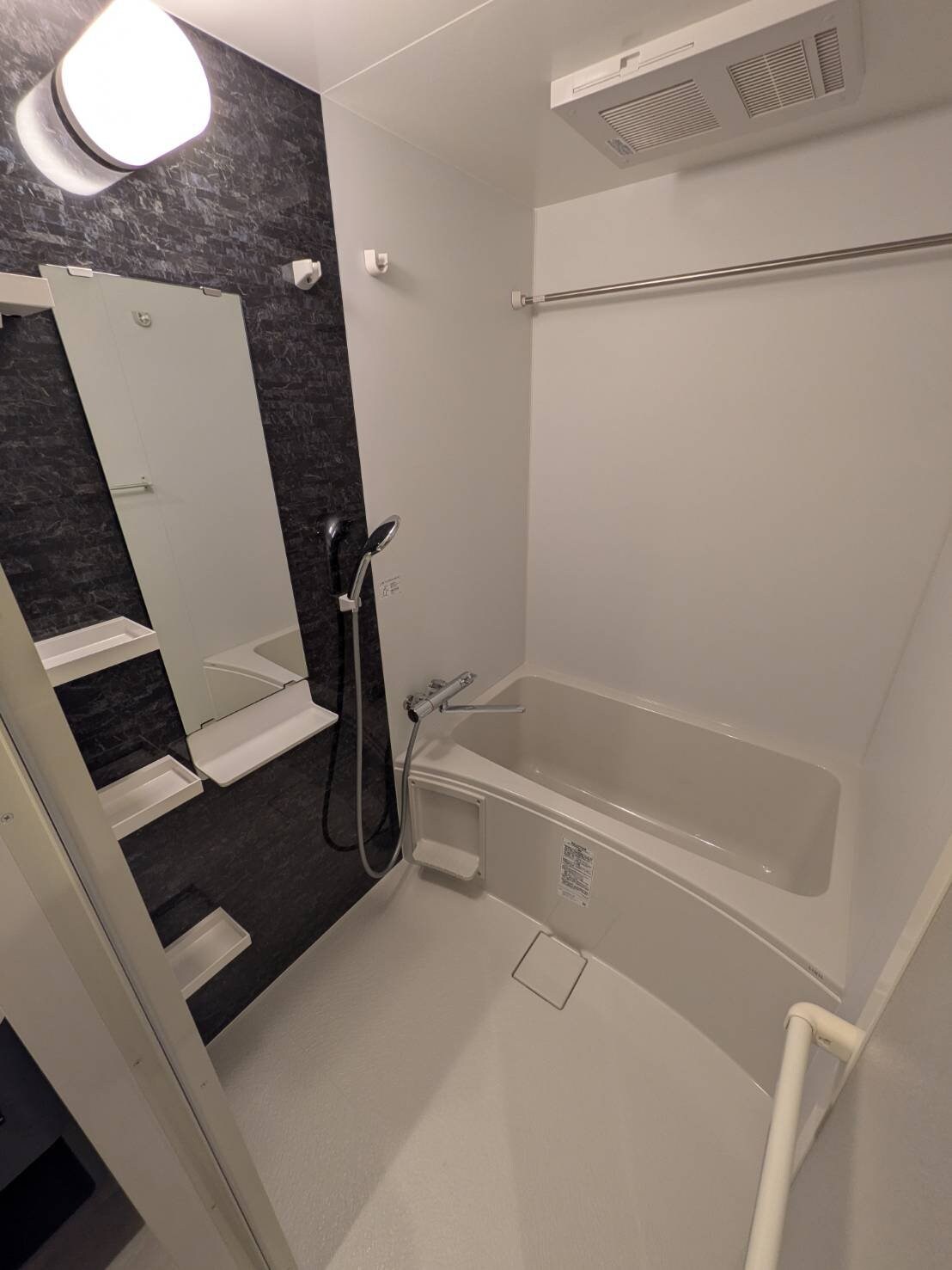 セレニテ江坂エクラの物件内観写真