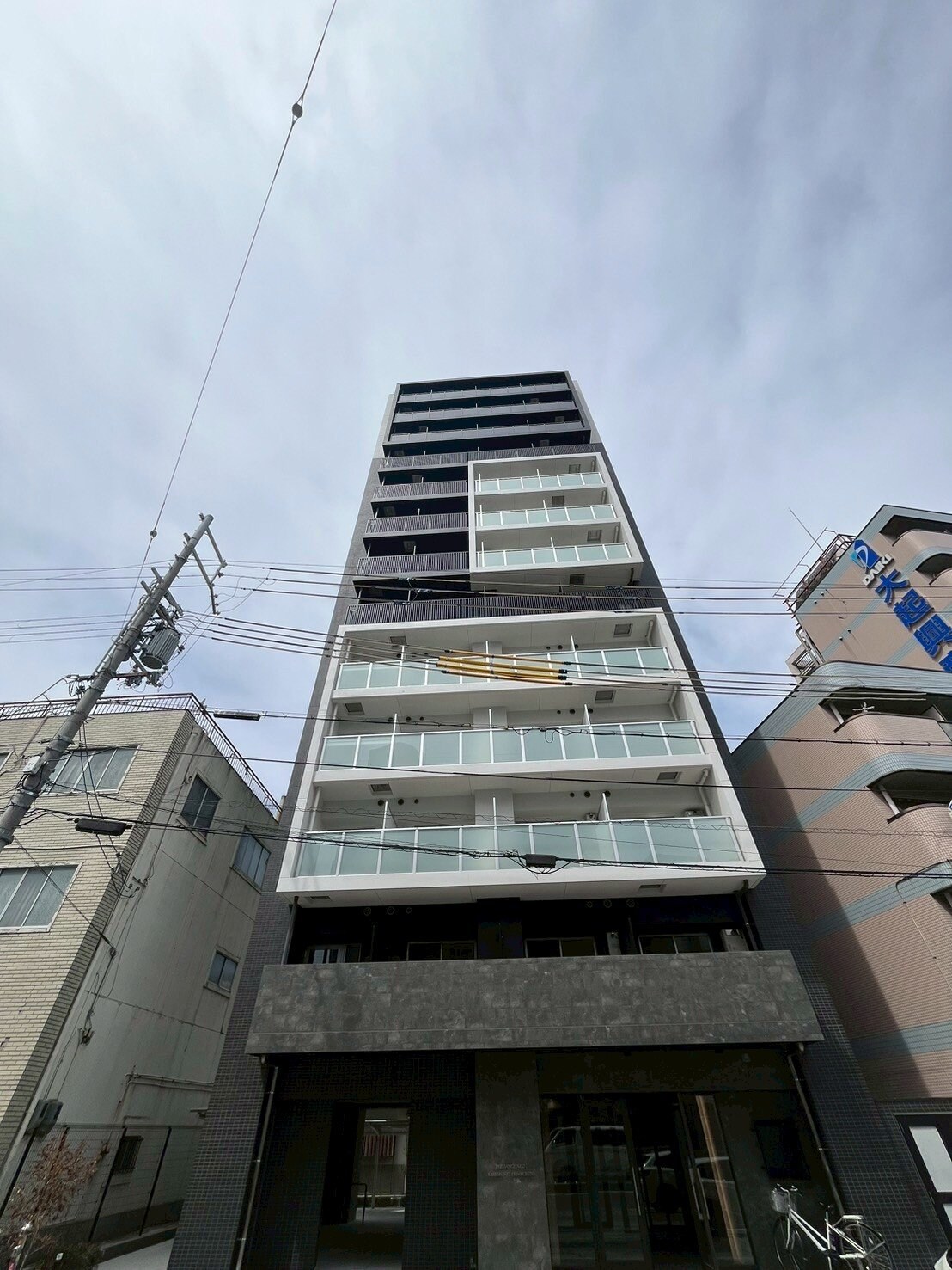 プレサンスNEO上新庄PRIMECRUISの物件外観写真