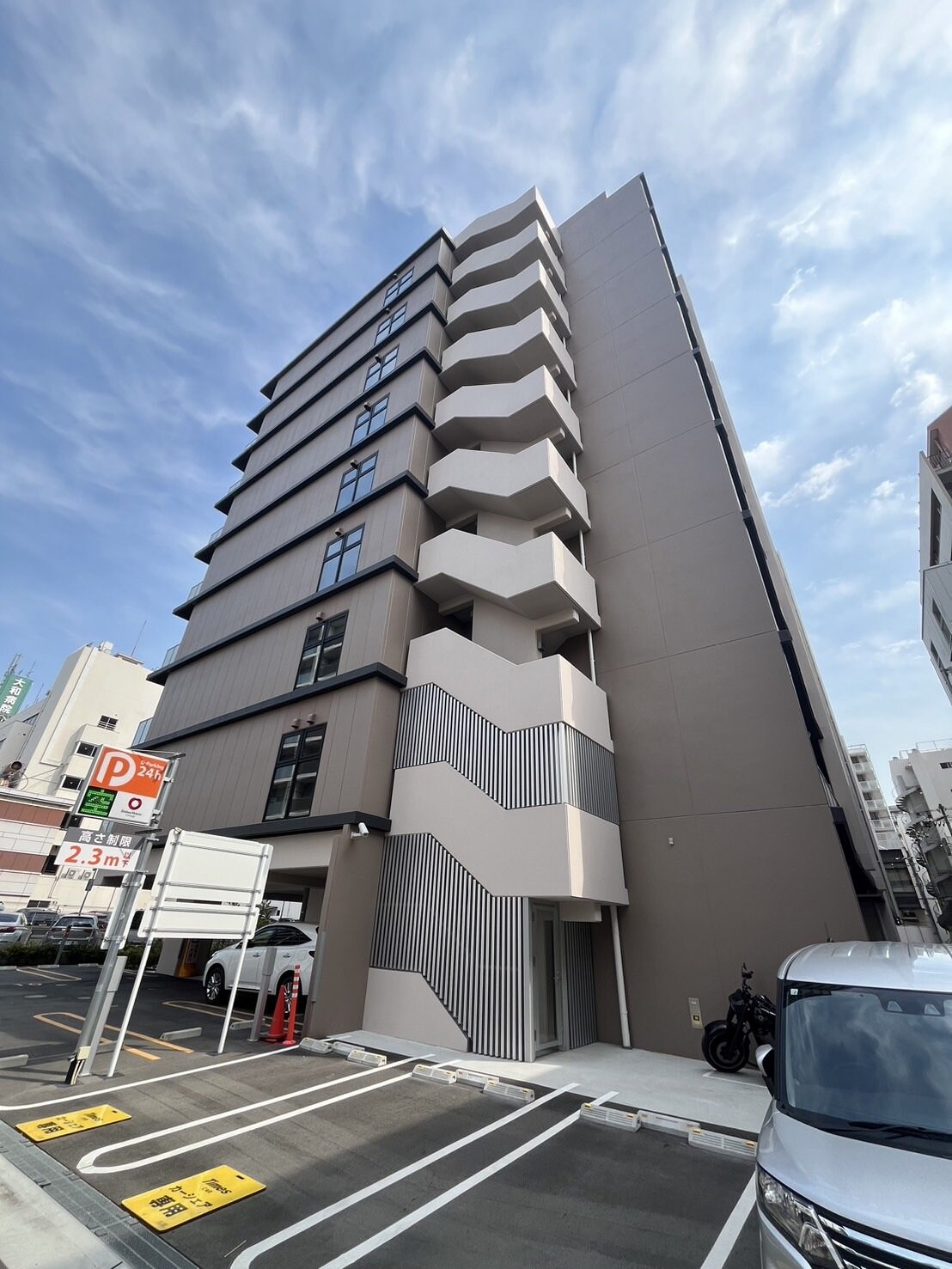 エルプレイス江坂IIの物件外観写真