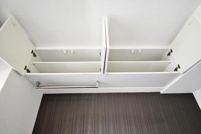 SERENiTE江坂四番館の物件内観写真