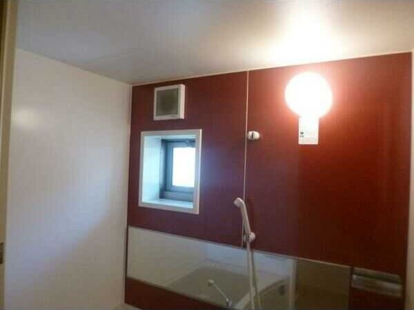 ローズタウンIIIの物件内観写真